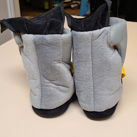 DC Comics Batman superhero slippers with cape size toddler 5-6 - Picture 4 of 8